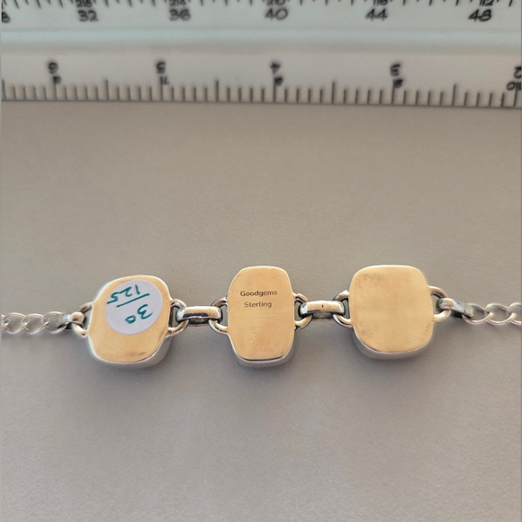 Honey Dahlia Turquoise Sterling Bracelet - Picture 3 of 4